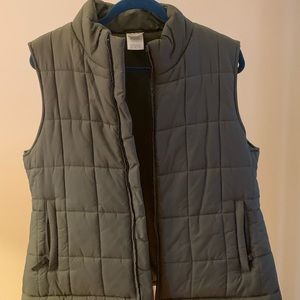 Lady Foot Locker Quilted Vest- Hunter Green